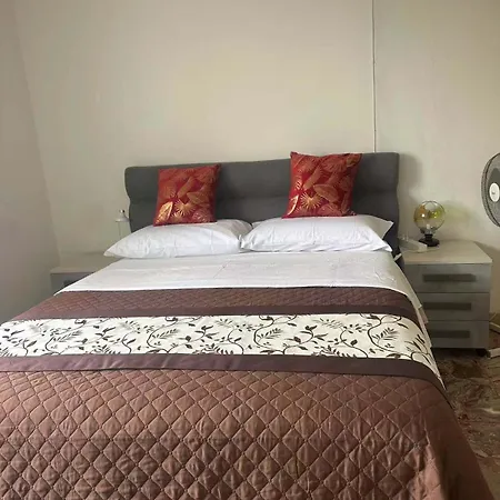 Stazione Lina House Homestay szállás