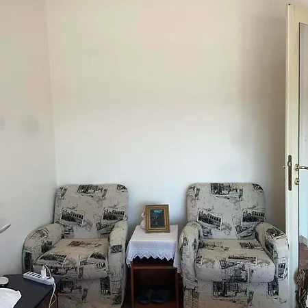 Stazione Lina House منزل للإقامة *